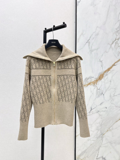 CD NEW Reversible  Jacket