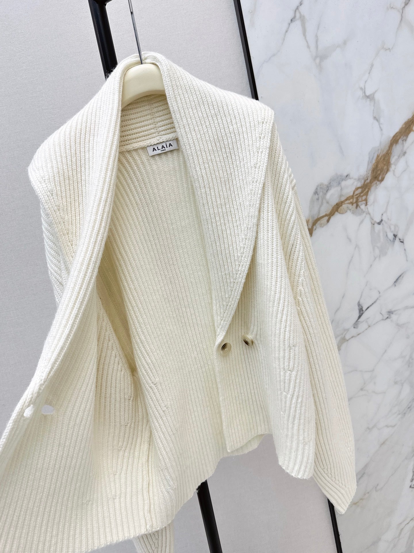 A1a NEW wool cardigan