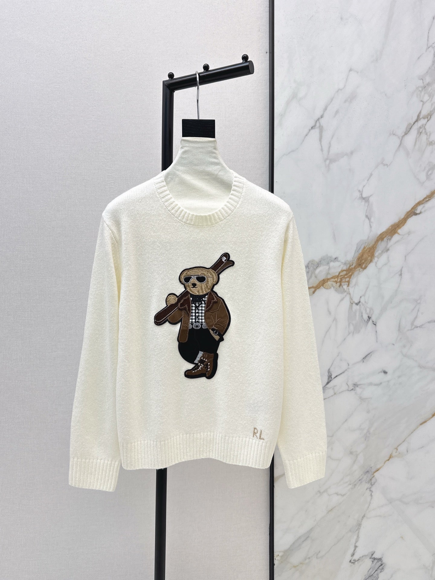 Ral NEW Embroidered sweater