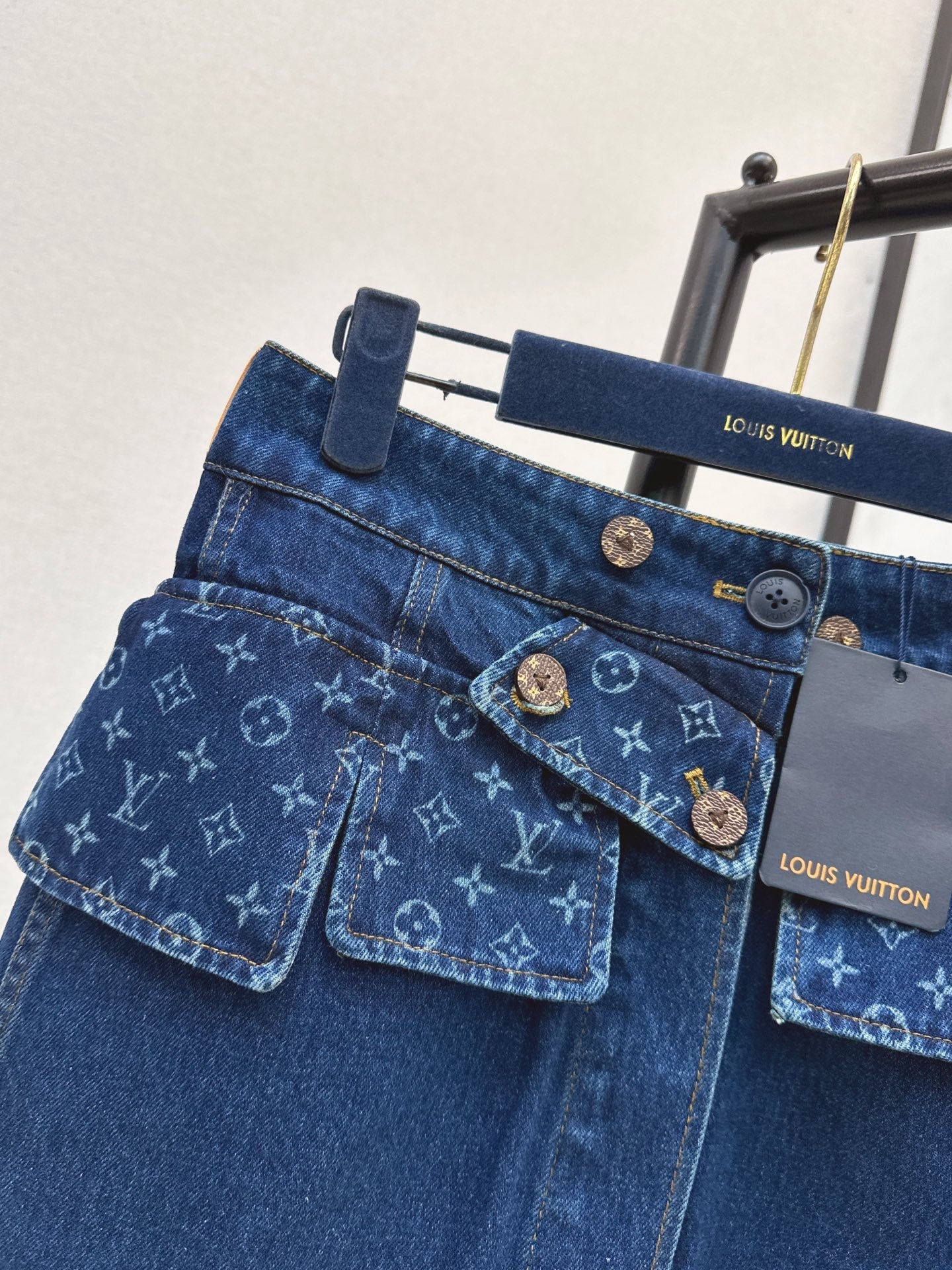 Louis NEW denim skirt