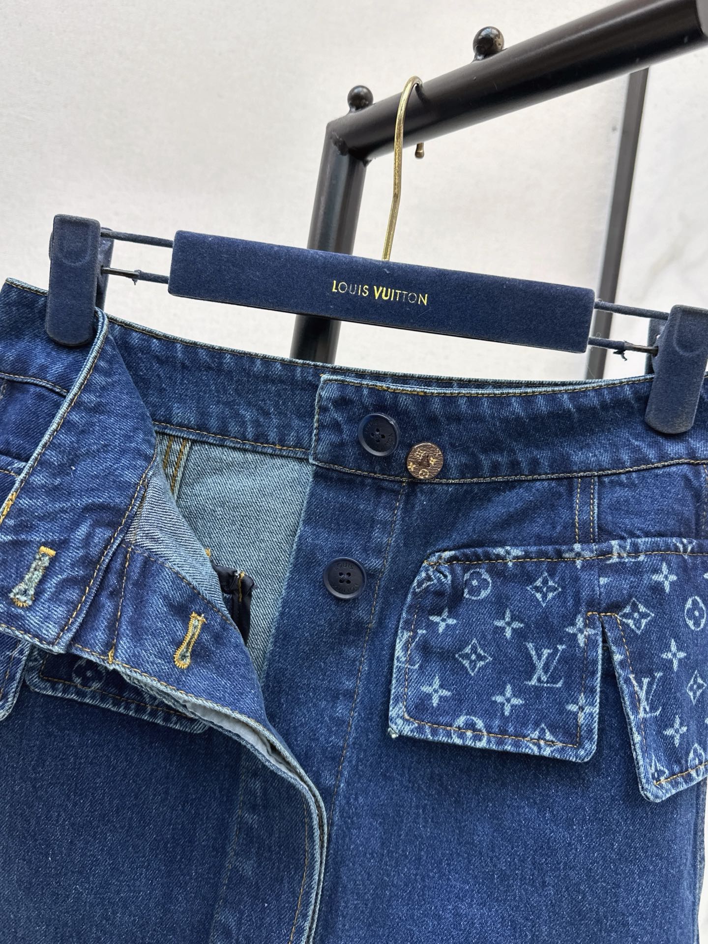 Louis NEW denim skirt
