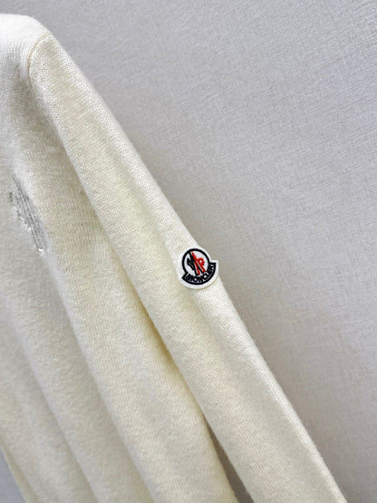 Monc NEW Crew neck sweater