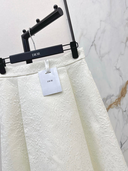 CD NEW big hem skirt