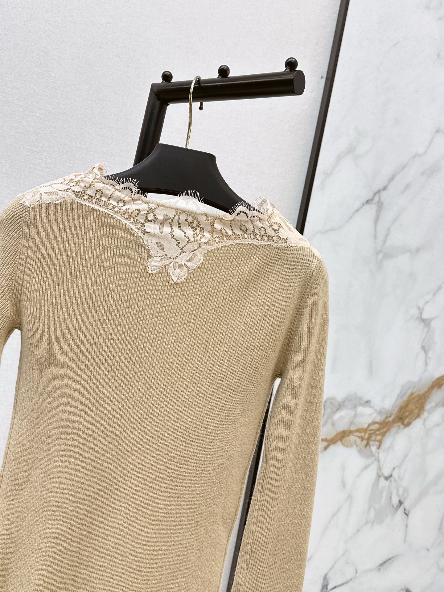 Va1en NEW Lace Knitwear