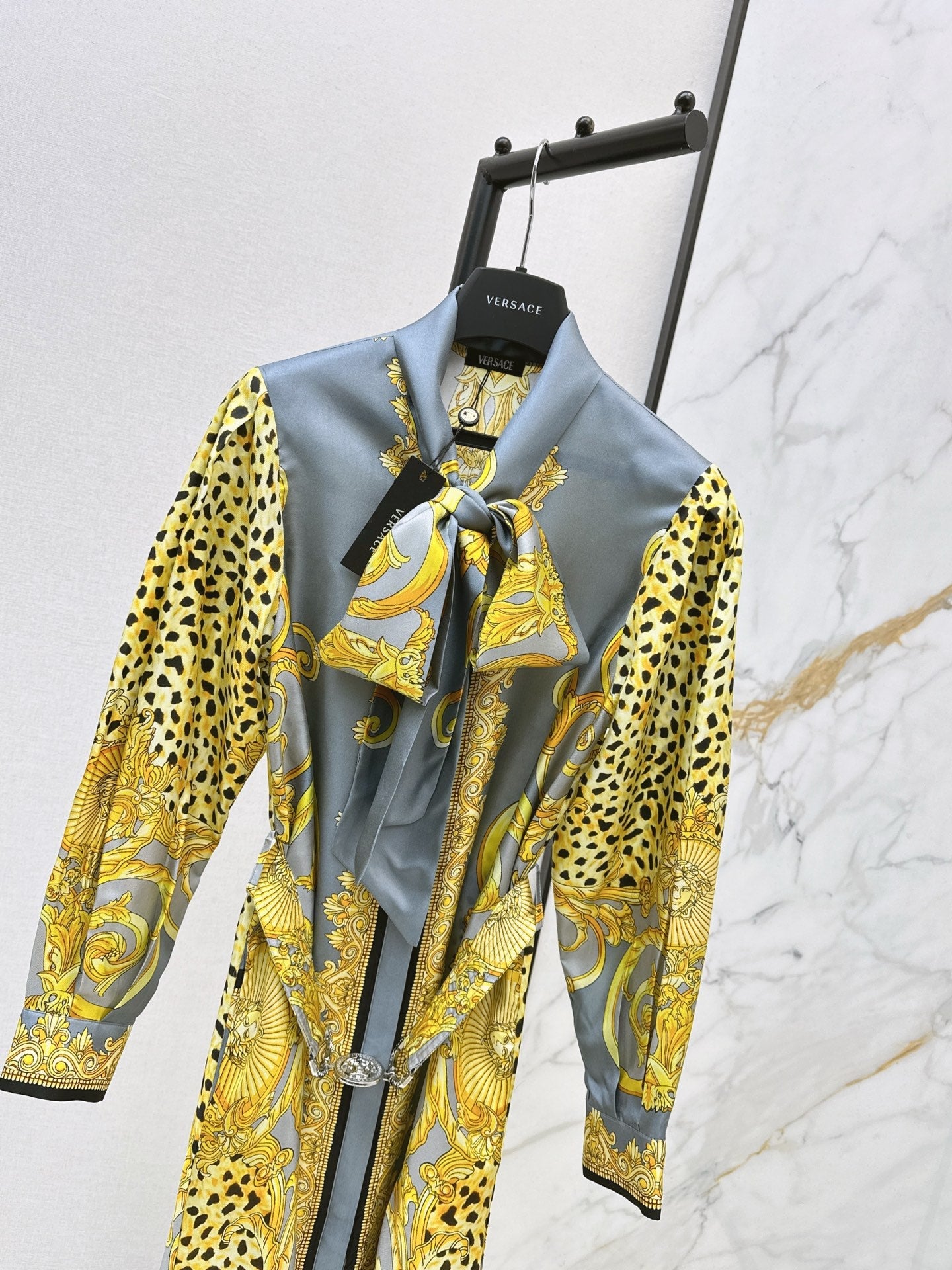 Ver NEW Printed silk dress