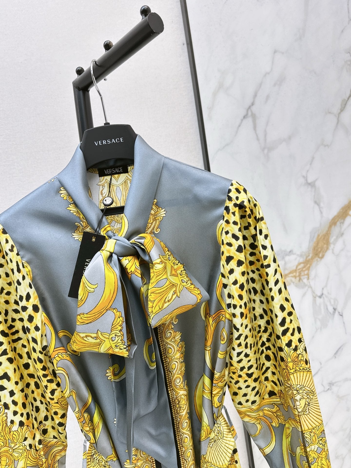 Ver NEW Printed silk dress