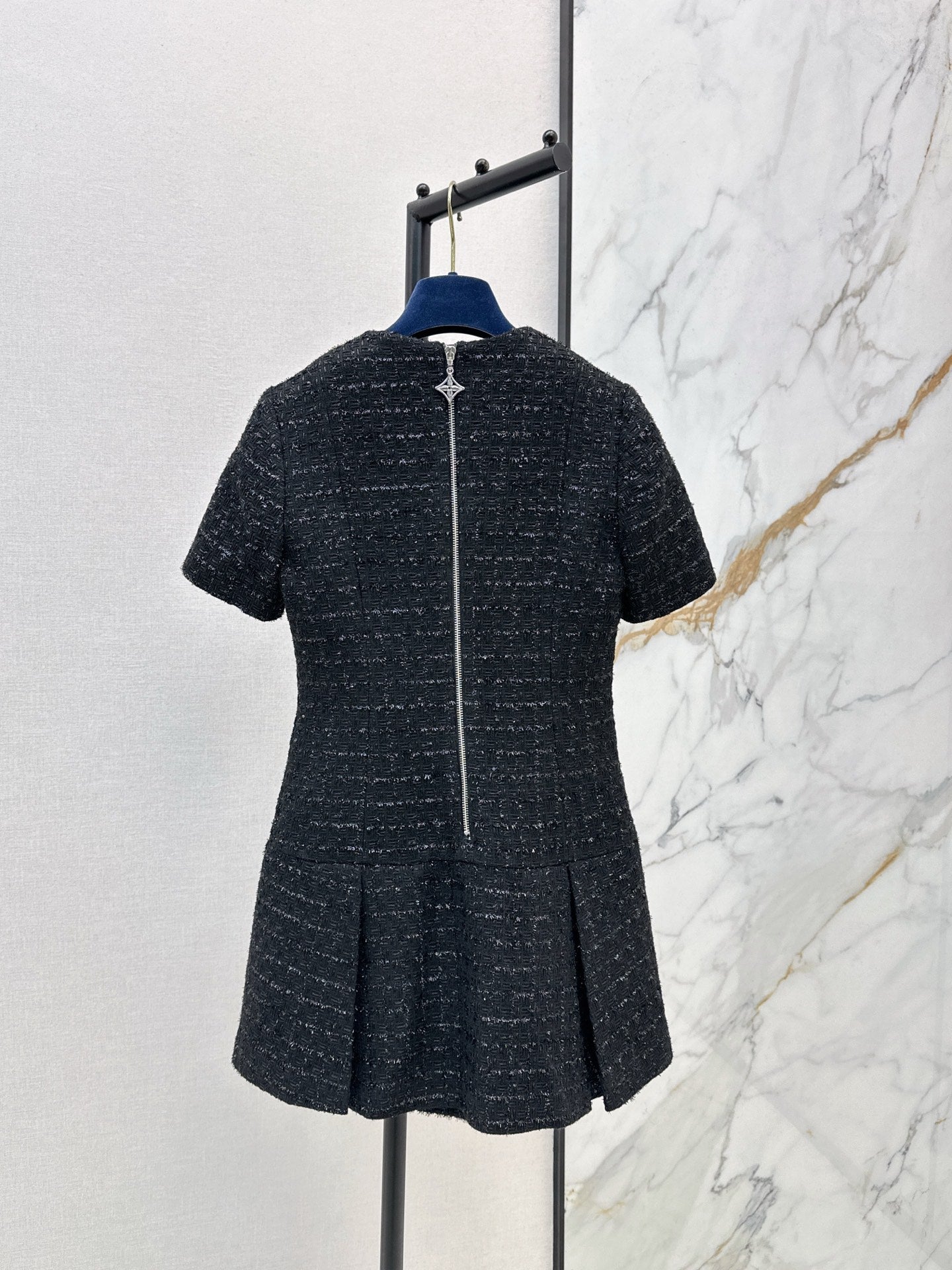 Louis NEW woolen dress