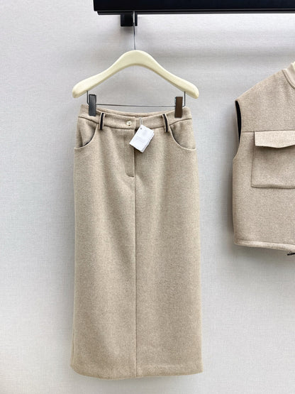 Brun NEW woolen skirt
