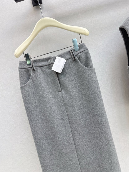 Brun NEW woolen skirt