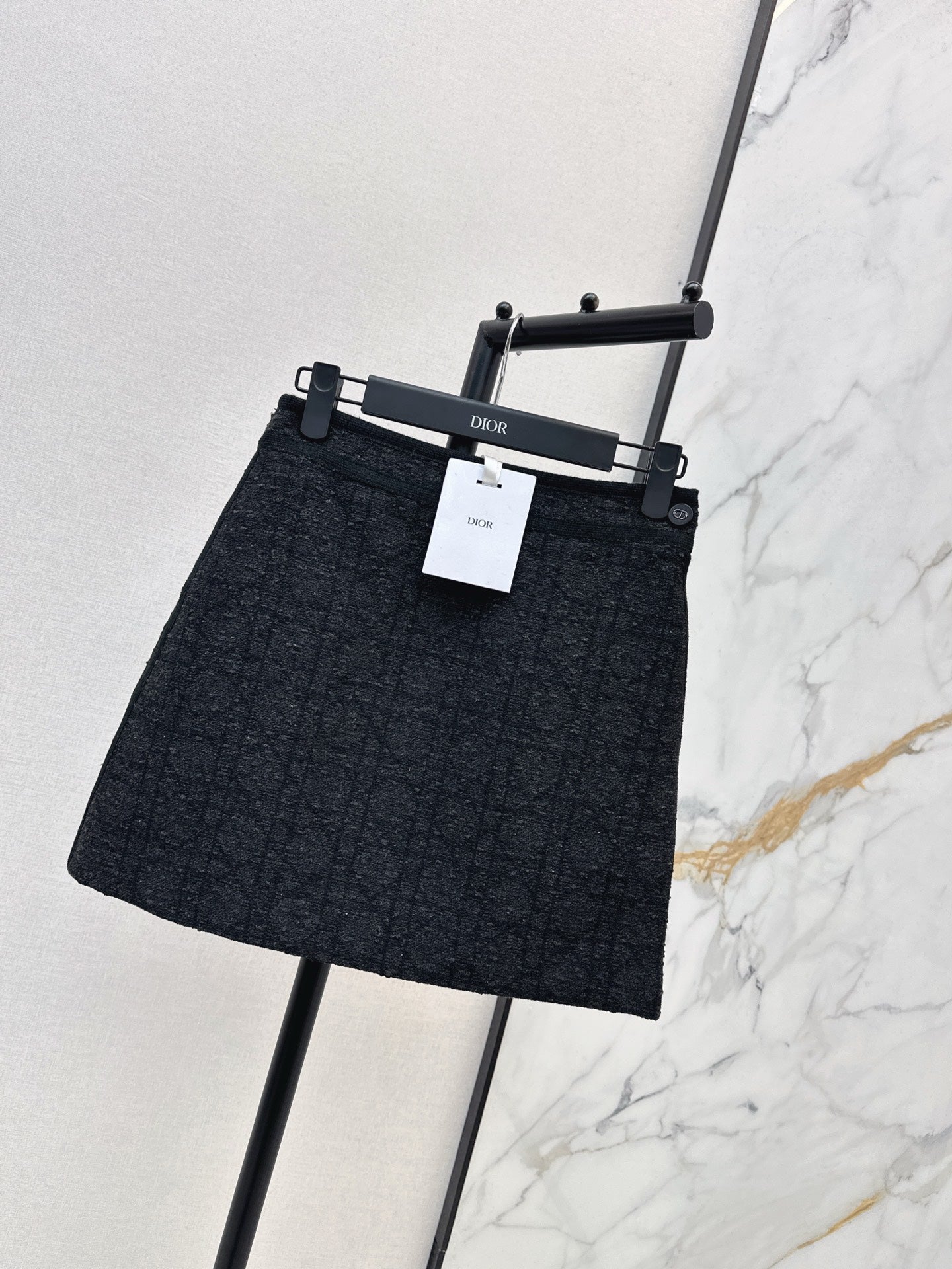 CD NEW woven skirt