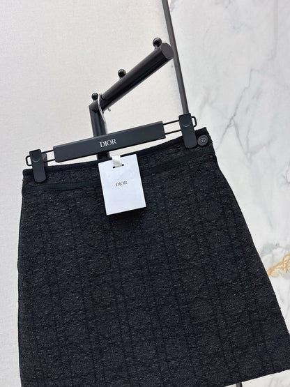 CD NEW woven skirt