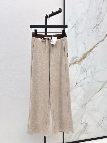 Brun NEW Straight pants