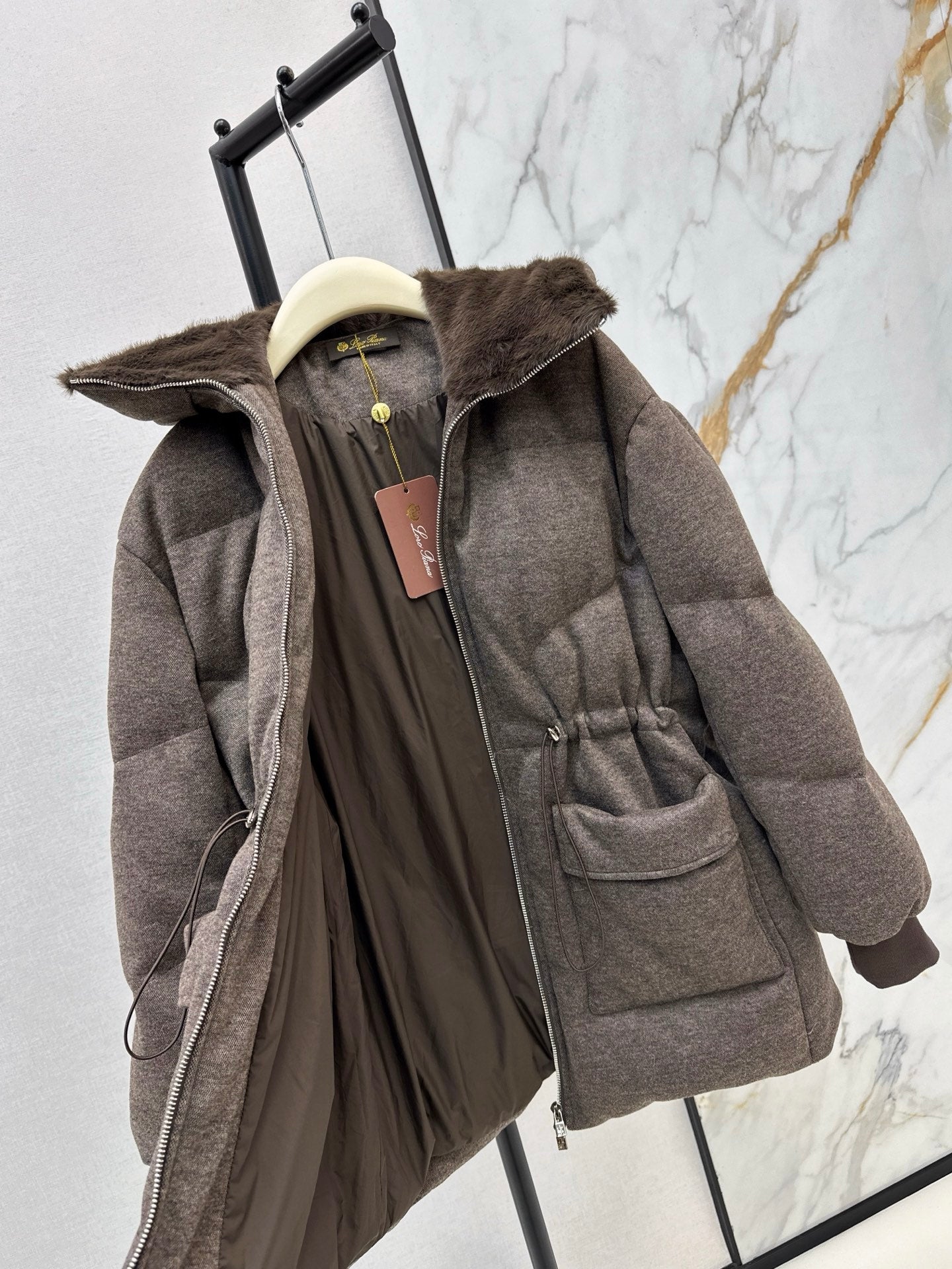 Loro NEW down jacket