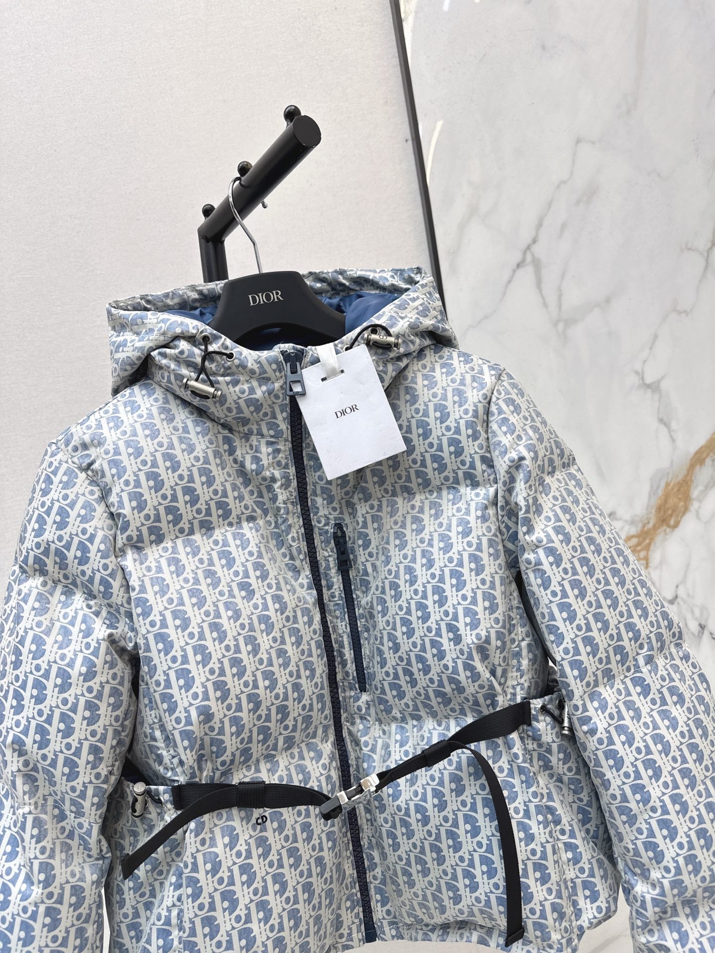 CD NEW Hooded down jacket