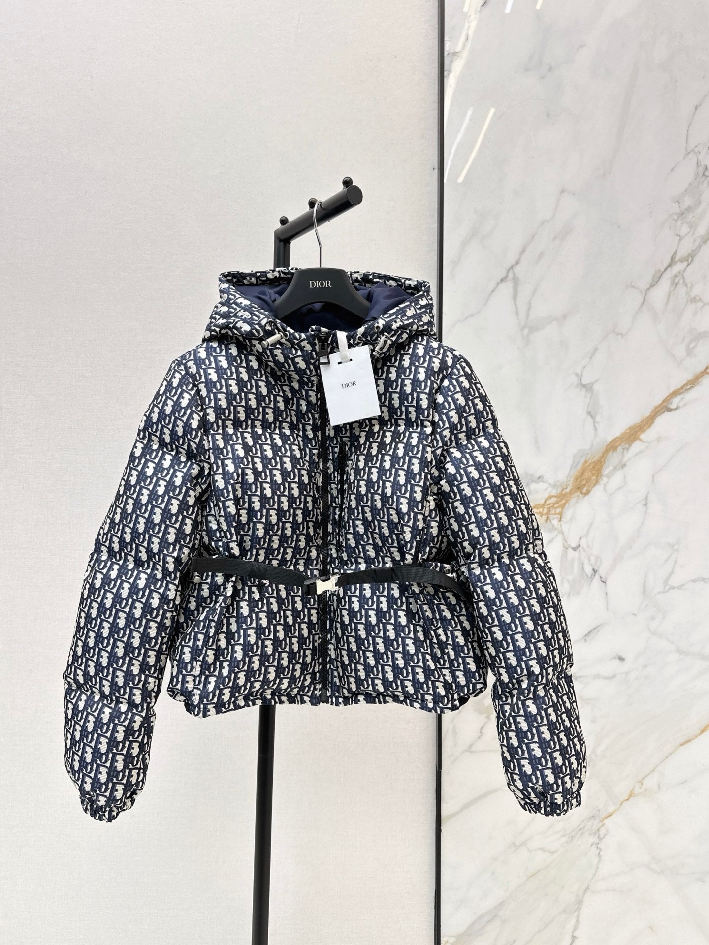 CD NEW Hooded down jacket