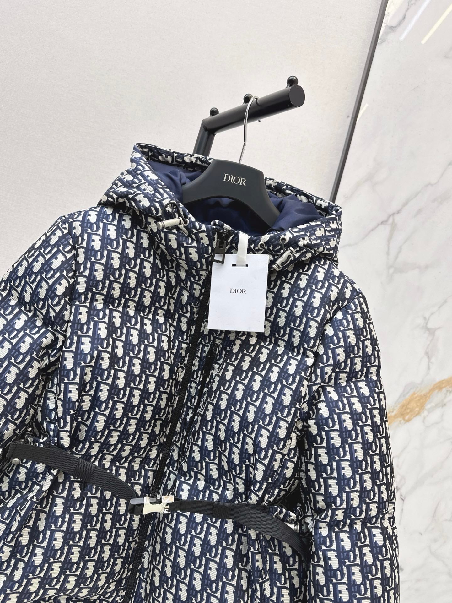 CD NEW Hooded down jacket