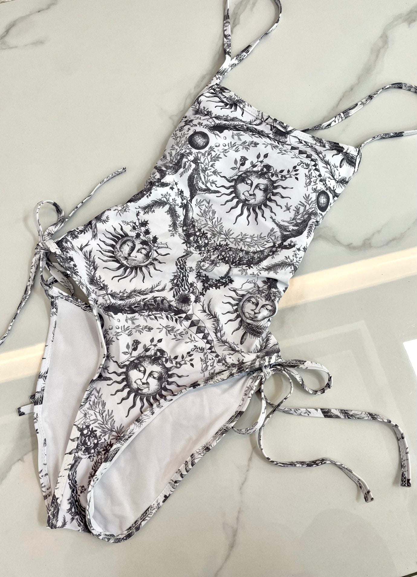 New style L swimsuit