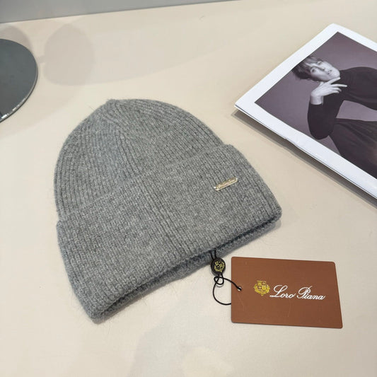 Loro New woolen hat