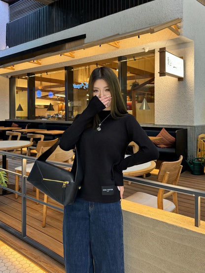 Louis NEW bottoming shirt