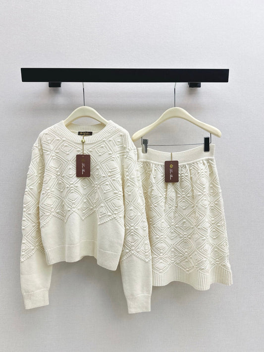 Loro NEW Jacquard sweater  skirt suit