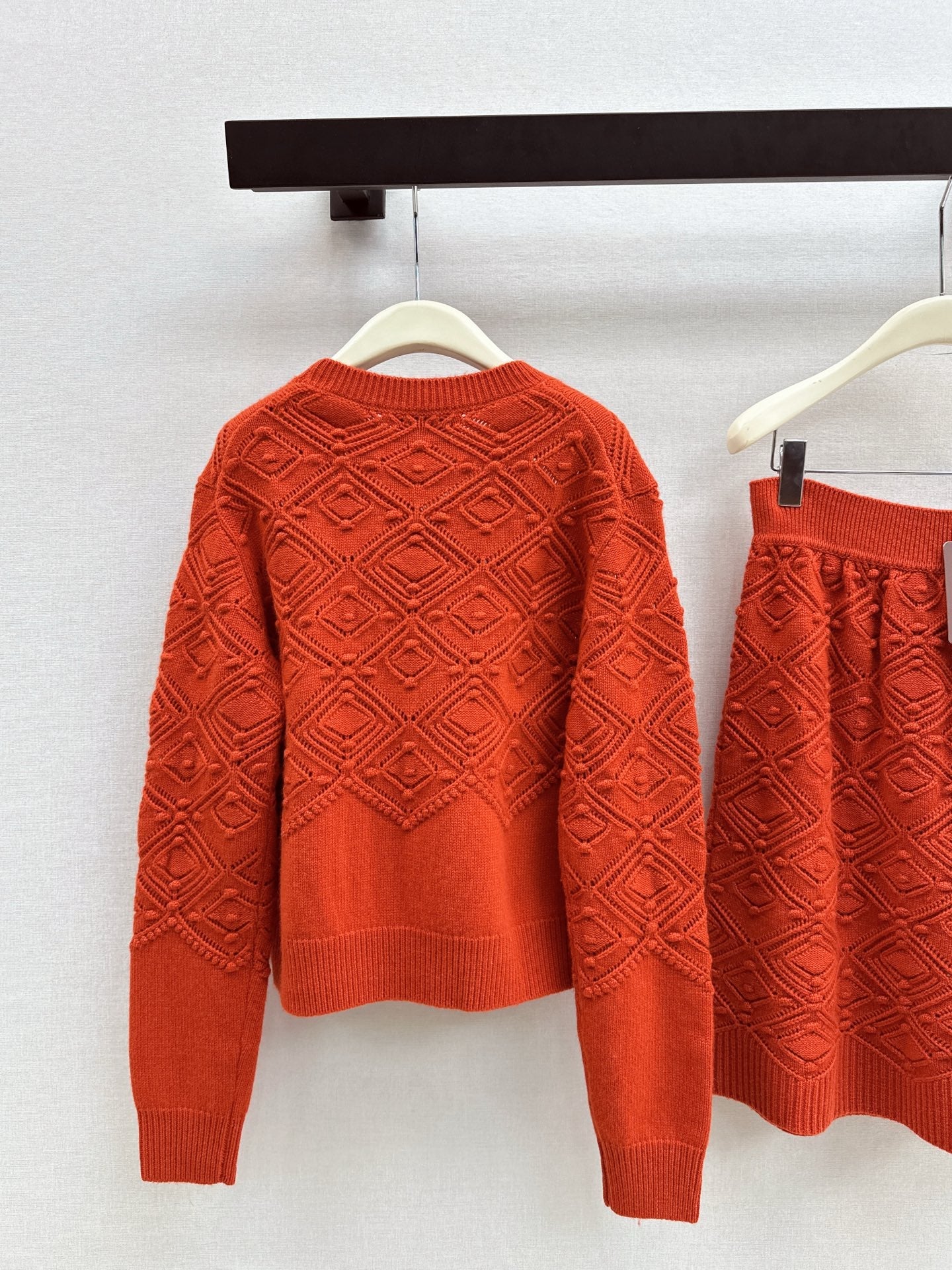 Loro NEW Jacquard sweater  skirt suit