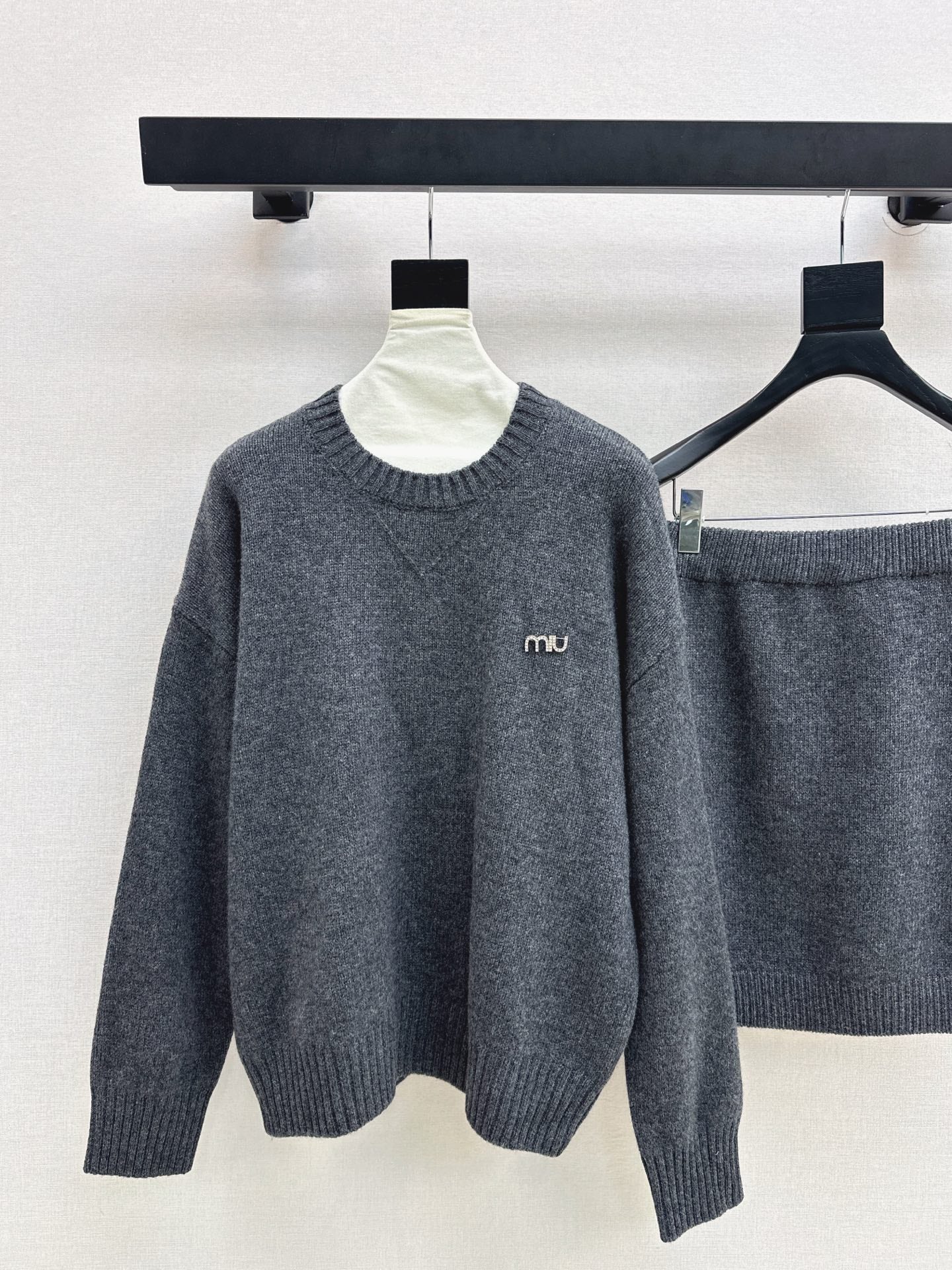 Miu NEW knitted suit