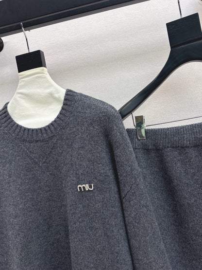 Miu NEW knitted suit