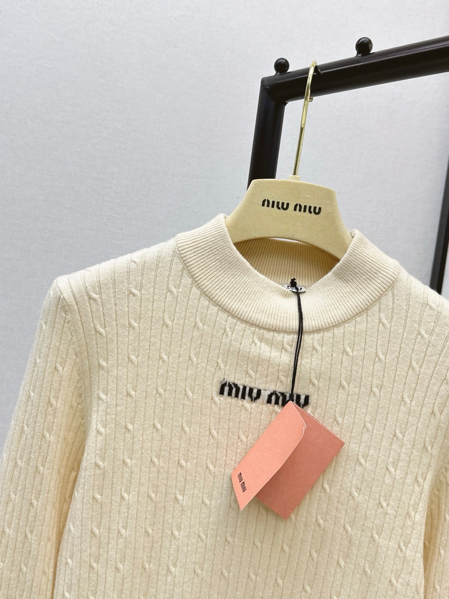 Miu NEW Jacquard base layer