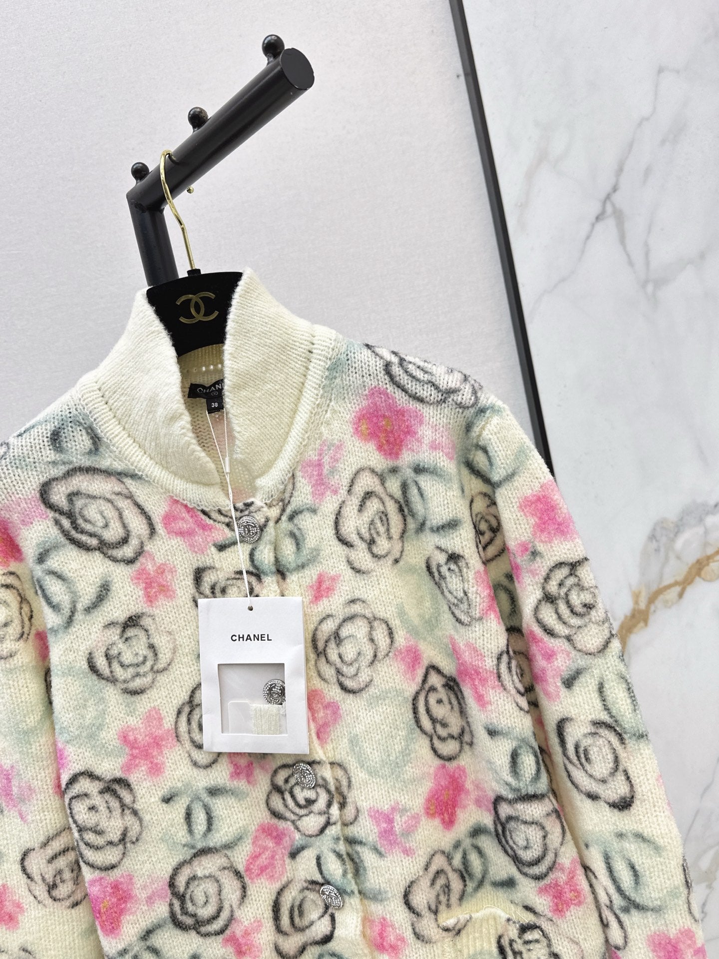 Chan NEW knitted cardigan