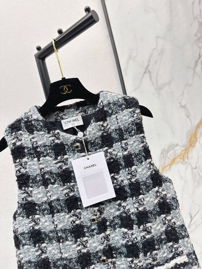 Chan NEW woven plaid vest