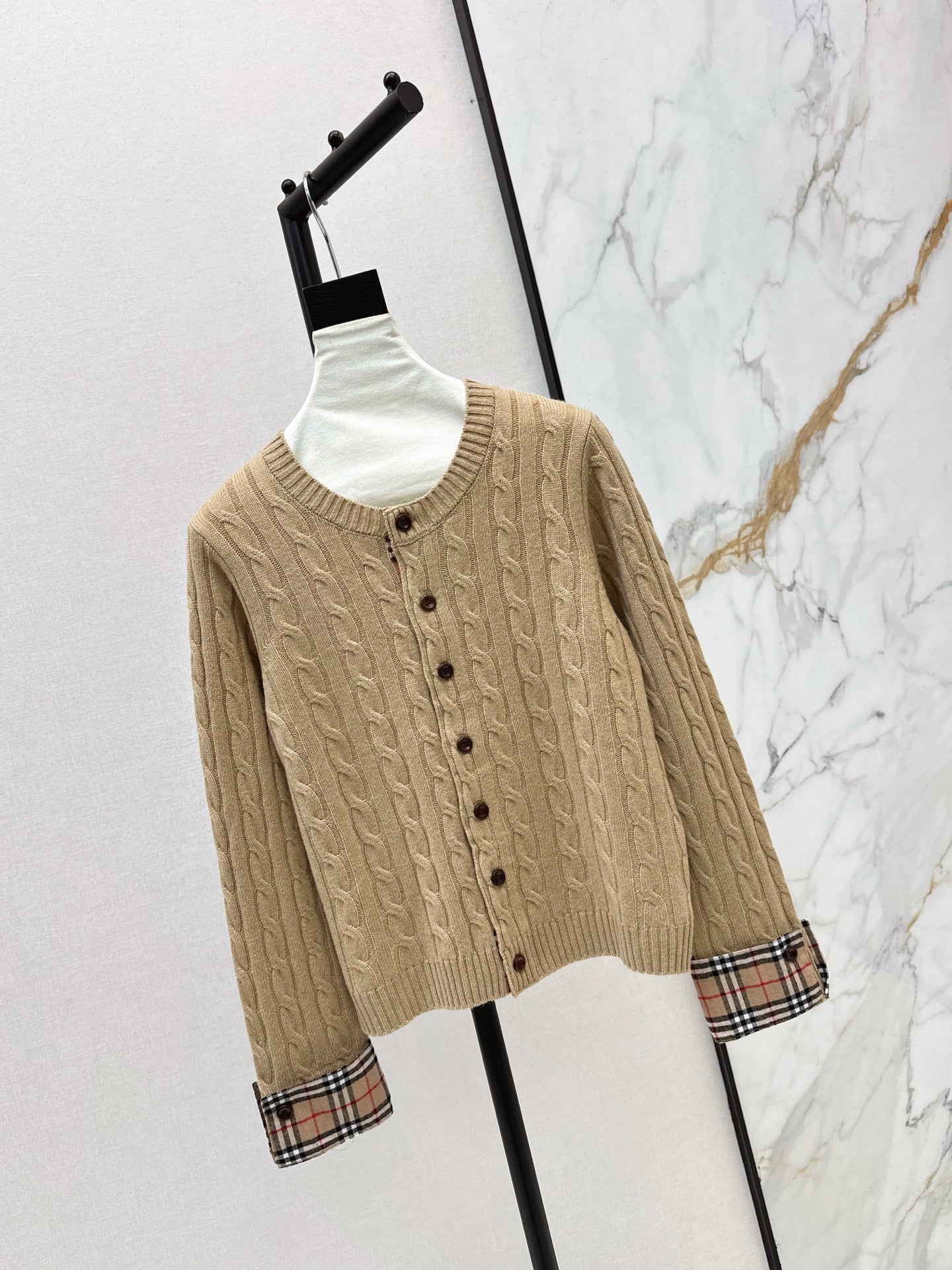 Brun NEW knitted cardigan