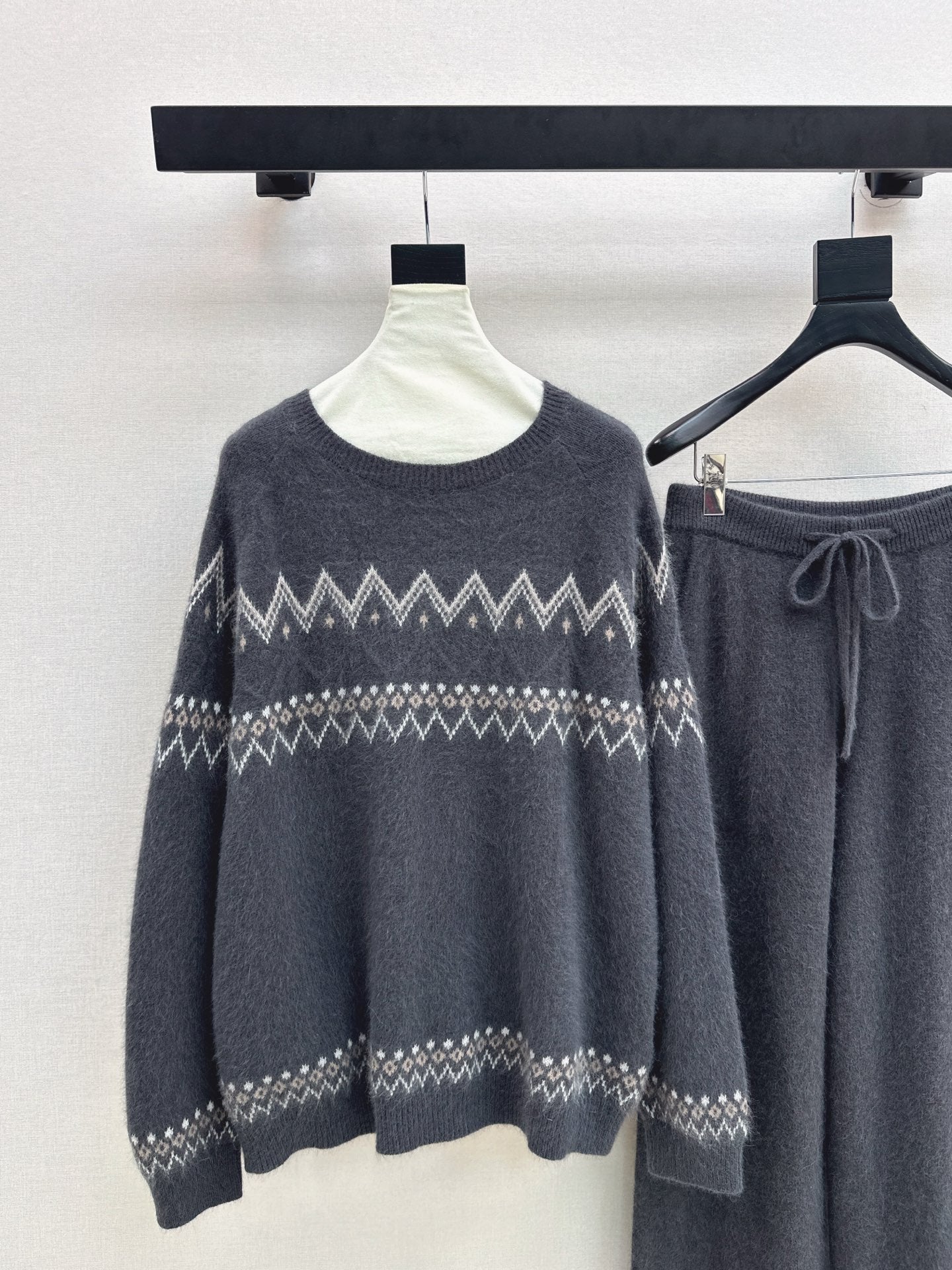 Loro NEW Knitted Fair Isle sweater  straight-leg pants suit