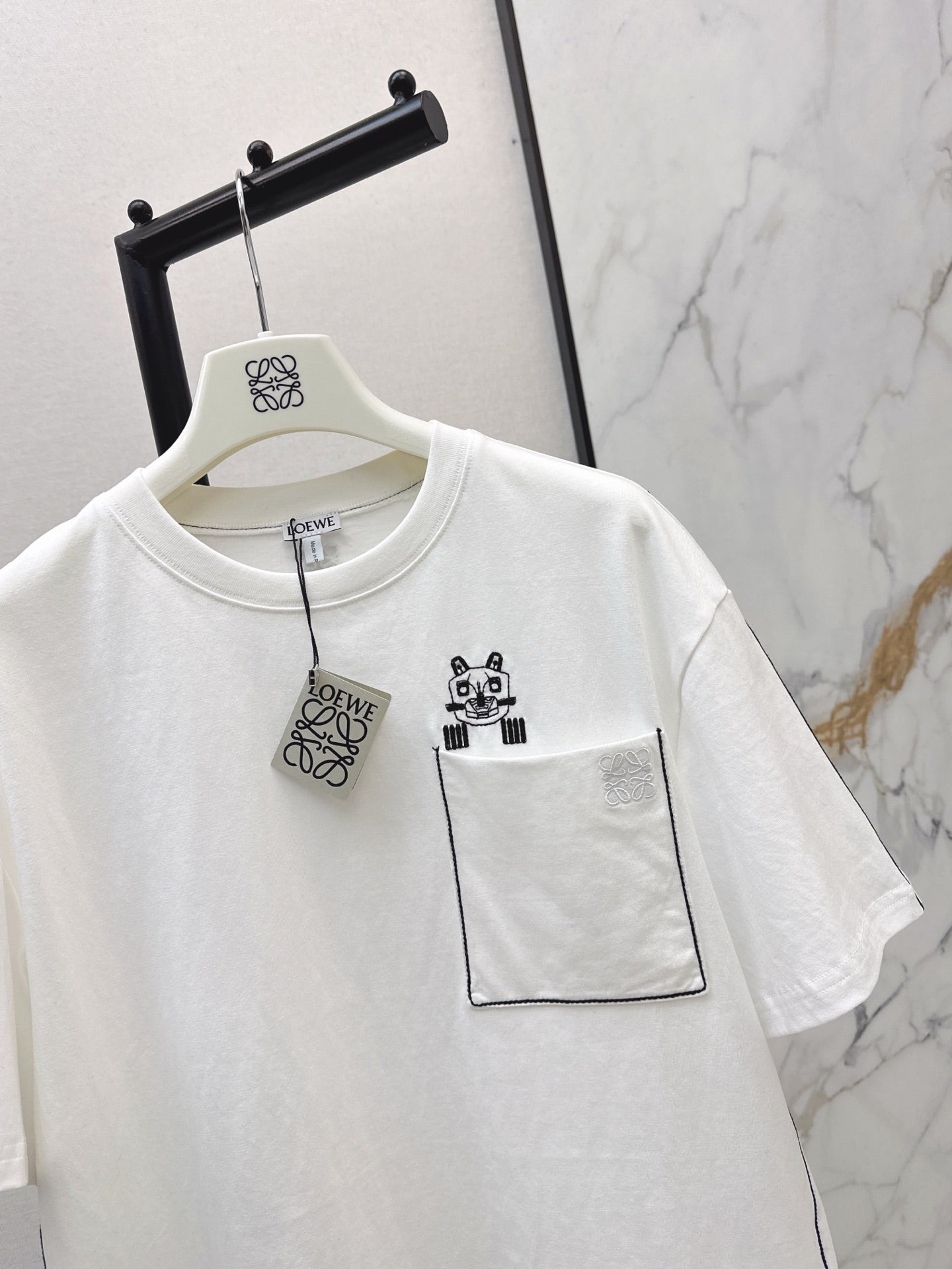 Loe NEW Embroidered T-shirt