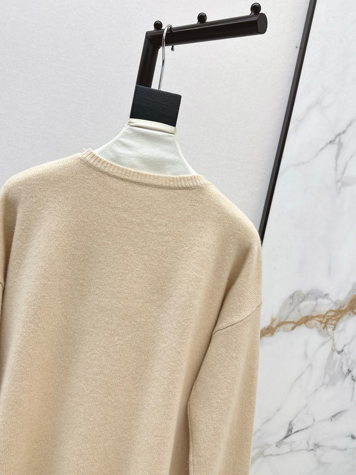 Max NEW cashmere sweater