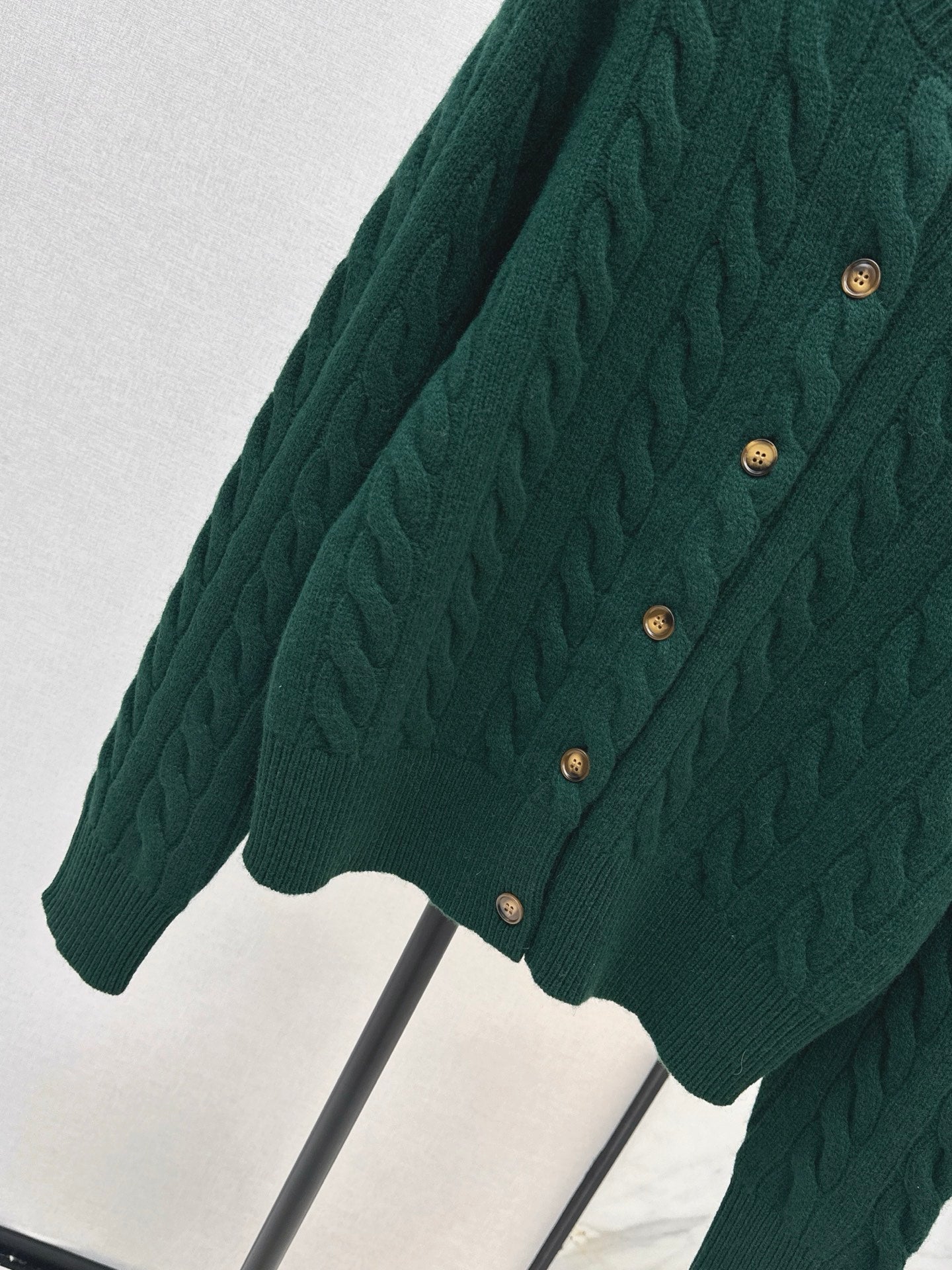 Ra1 NEW cashmere cardigan