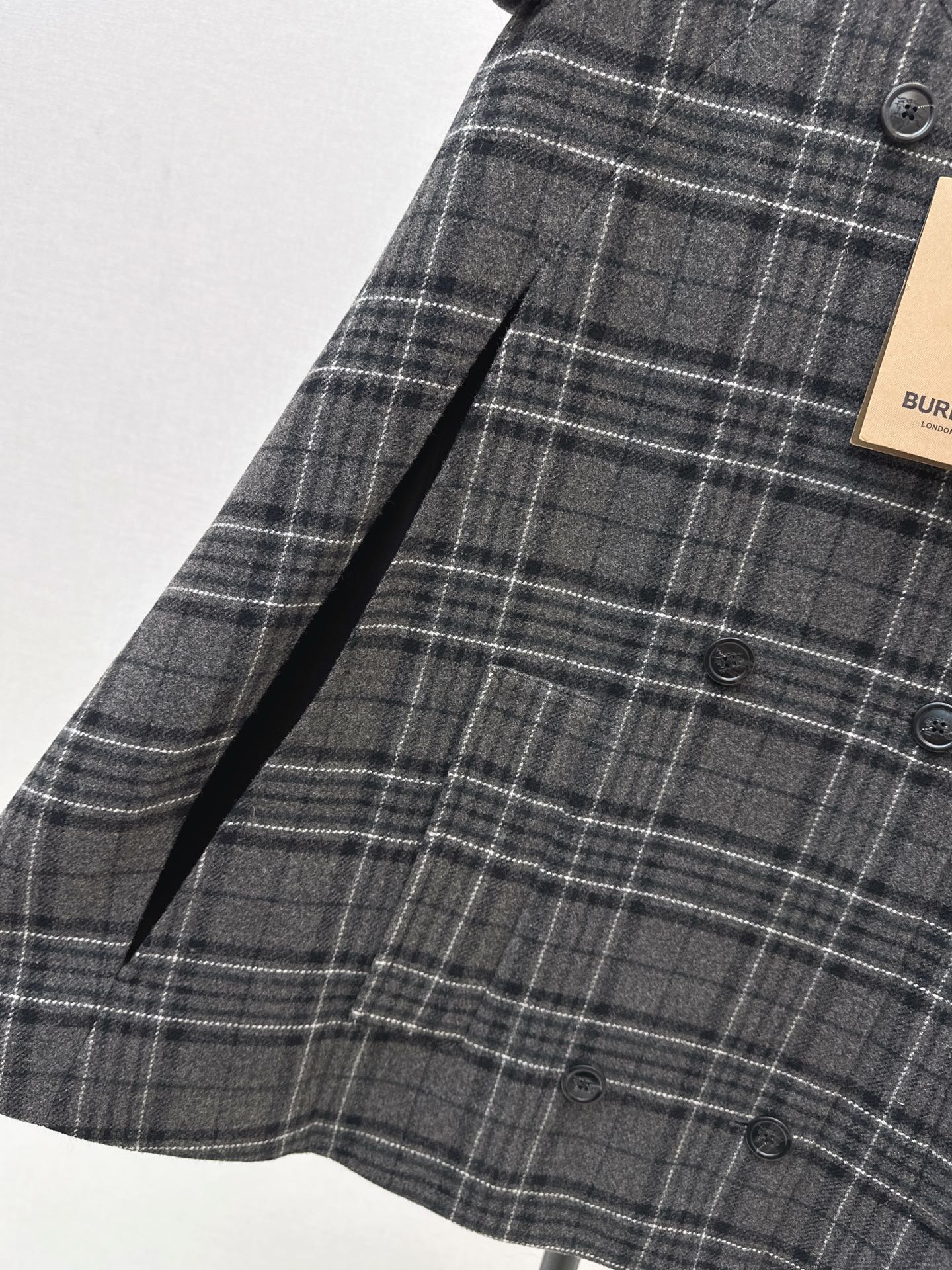 Bur NEW plaid cape coat
