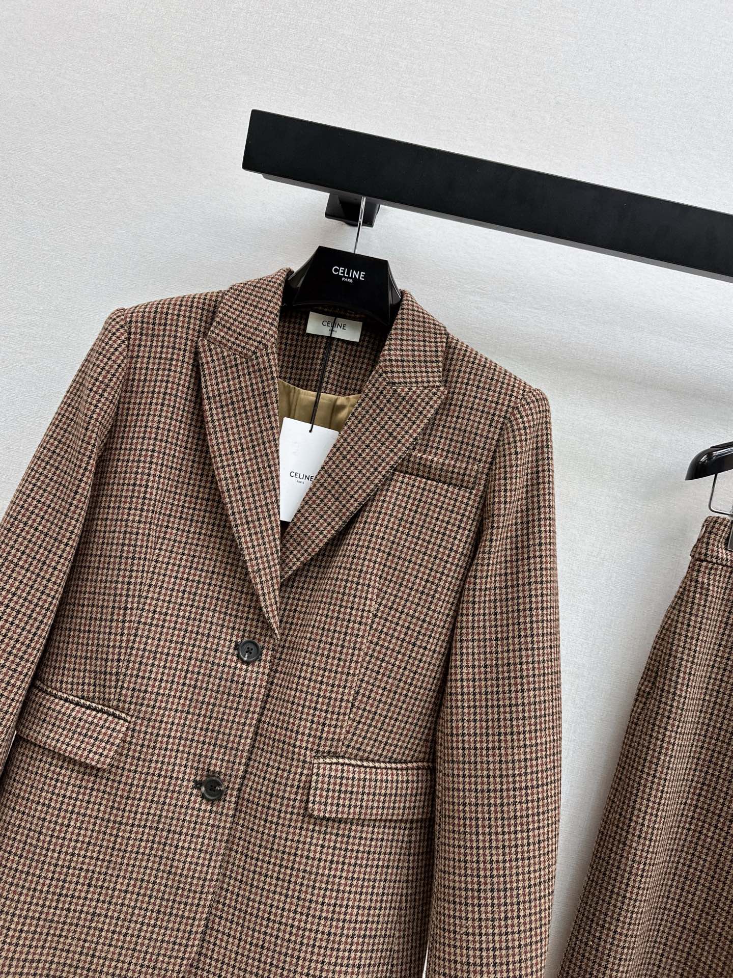 Ce1i NEW plaid blazer
