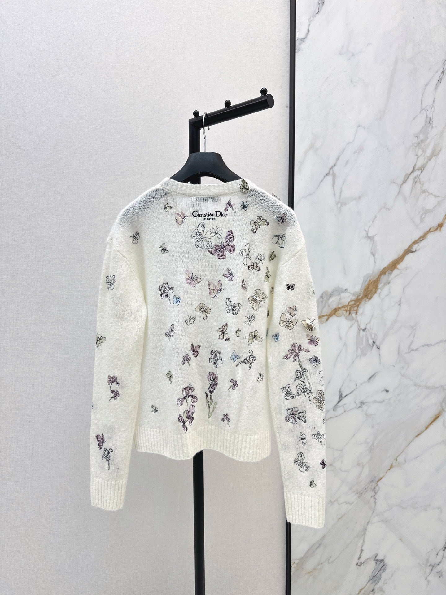 CD NEW embroidered knitwear