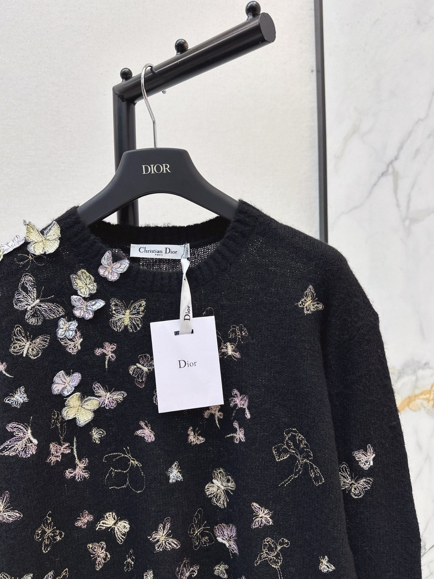 CD NEW embroidered knitwear