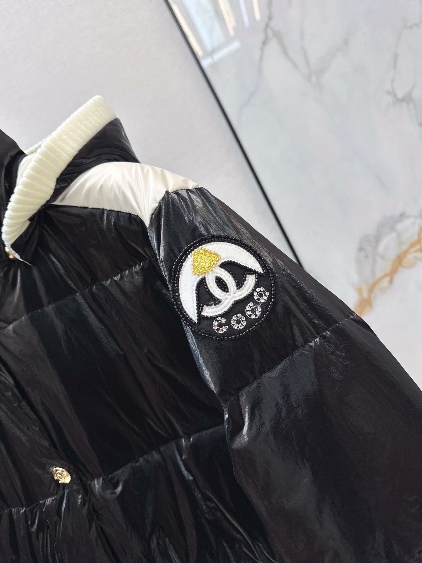 Chan NEW Hooded down jacket