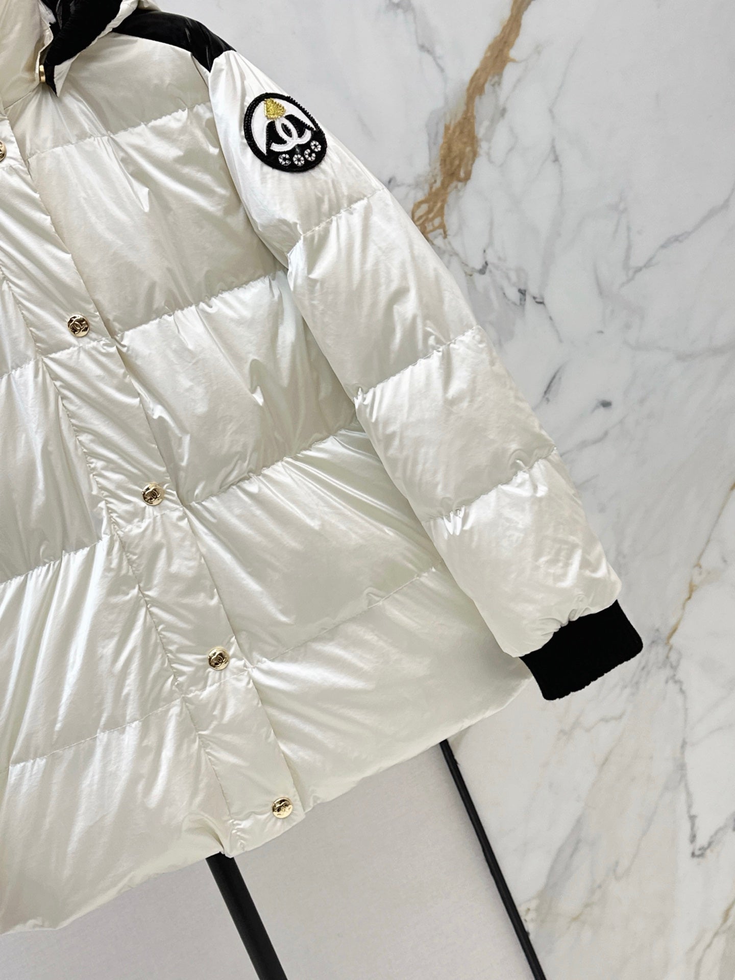 Chan NEW Hooded down jacket