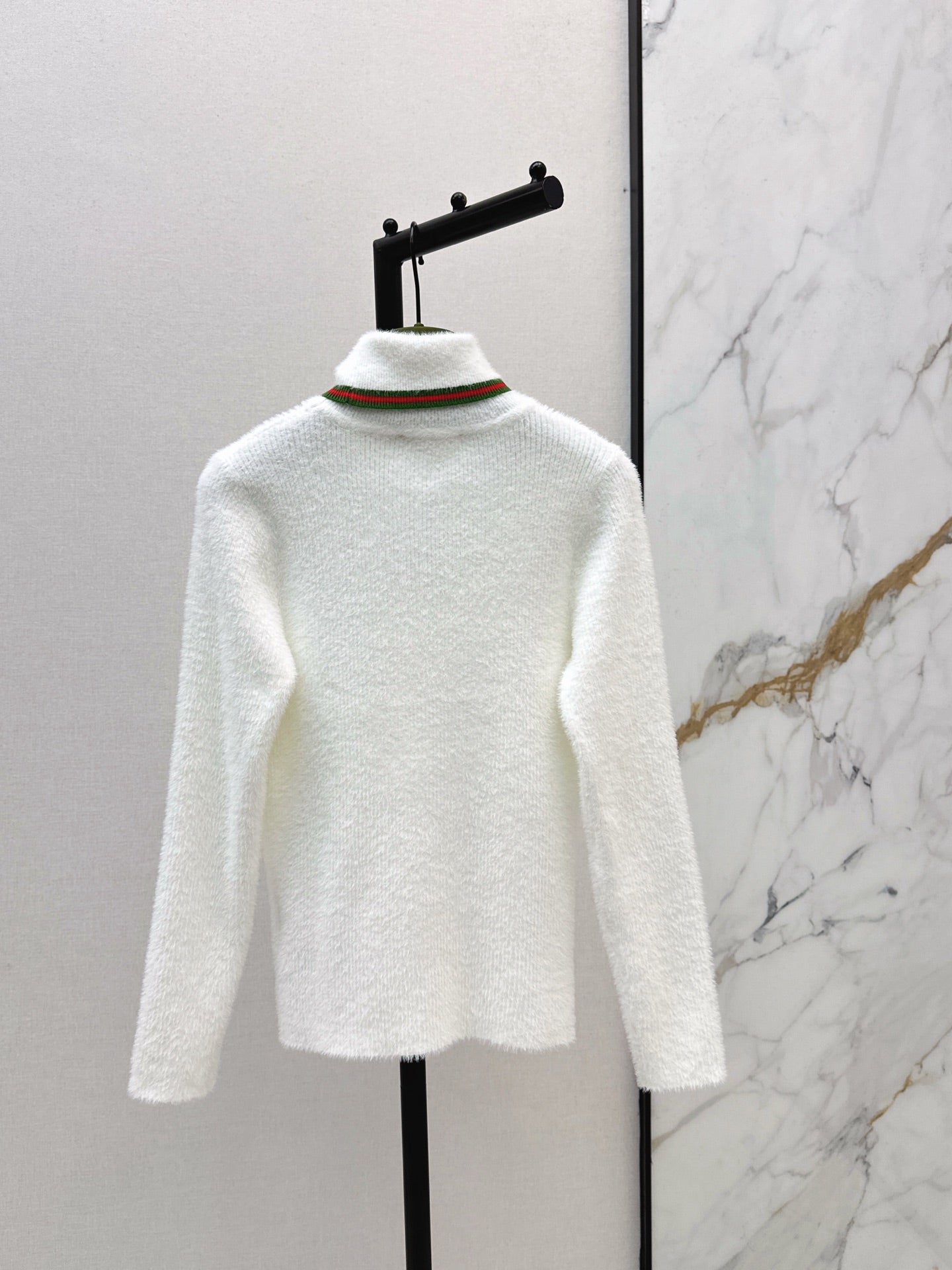 Guc NEW High-neck knitwear