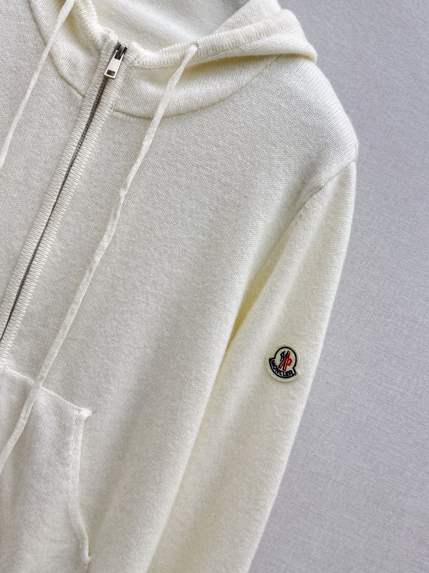 Monc NEW Hooded knitted cardigan