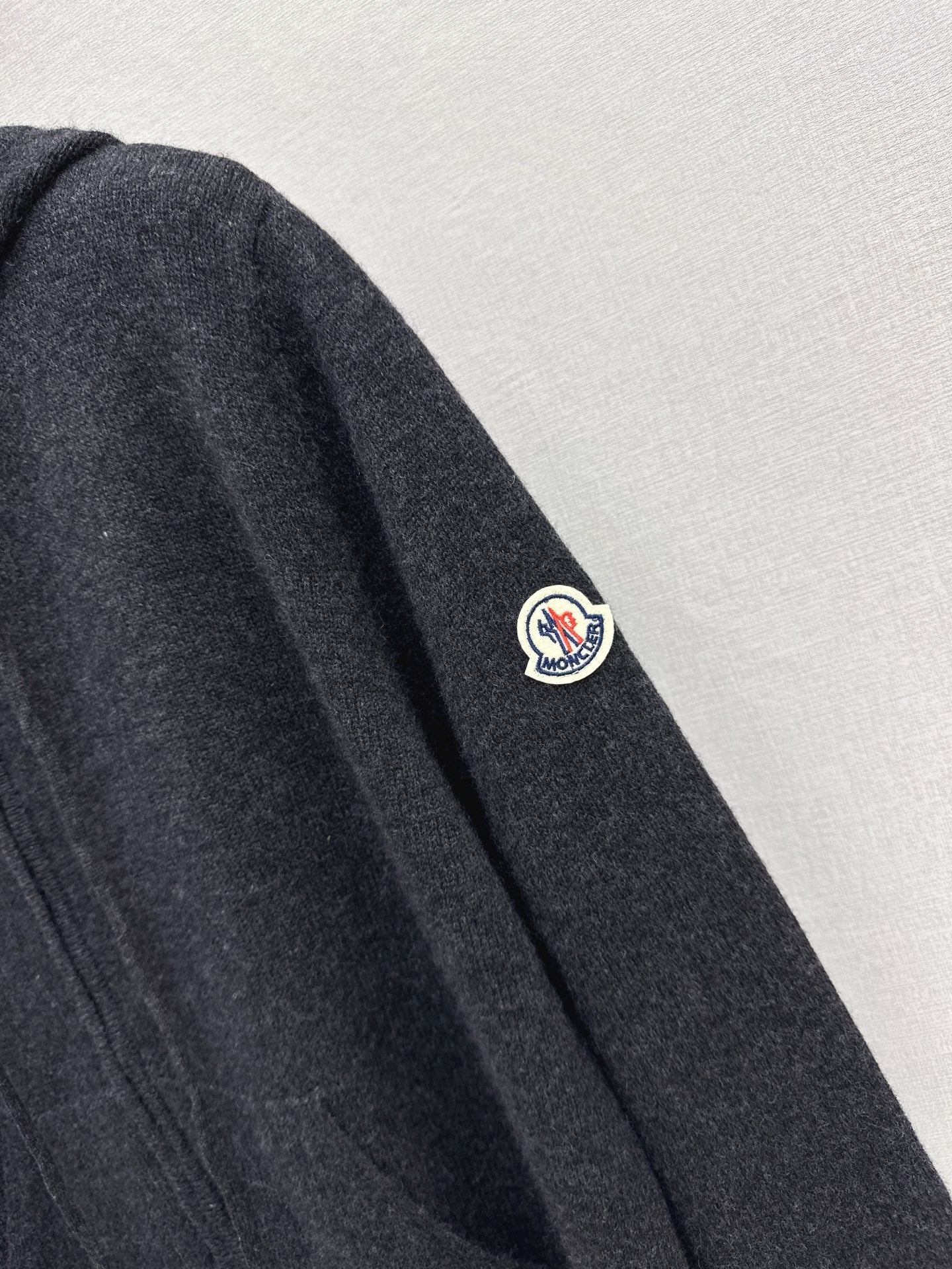 Monc NEW Hooded knitted cardigan