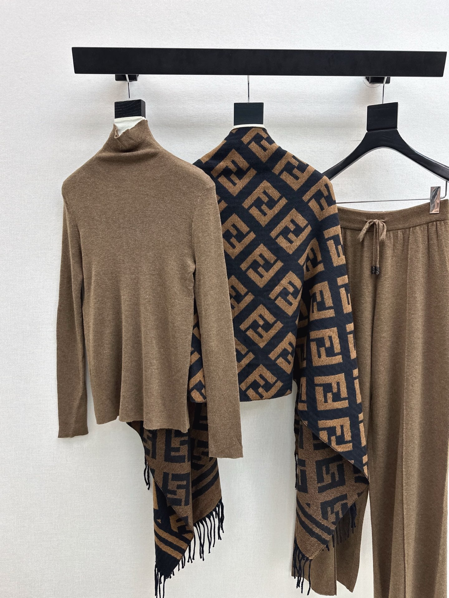 Fend NEW Knitted three-piece set