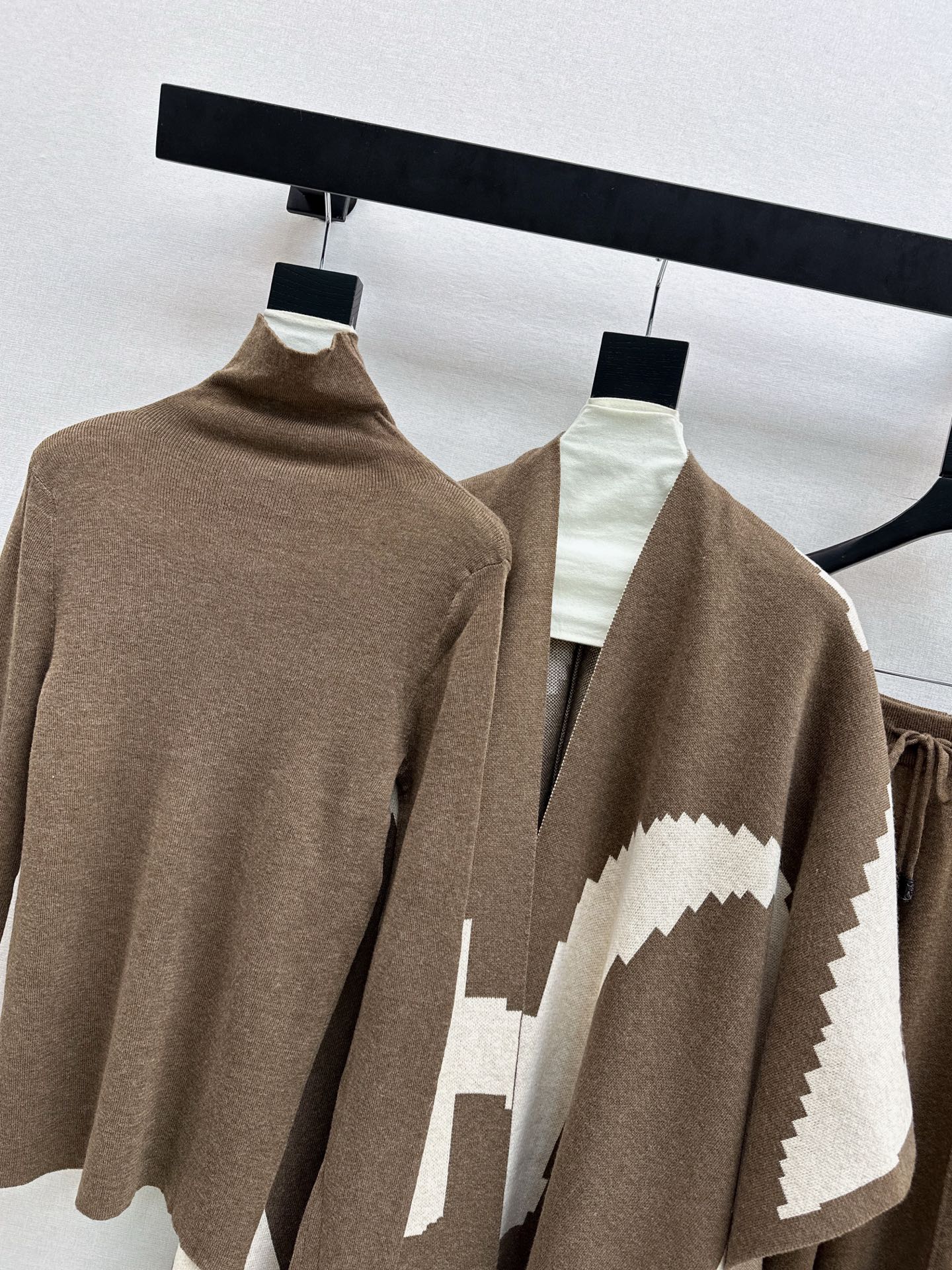 Max NEW Knitted three-piece set