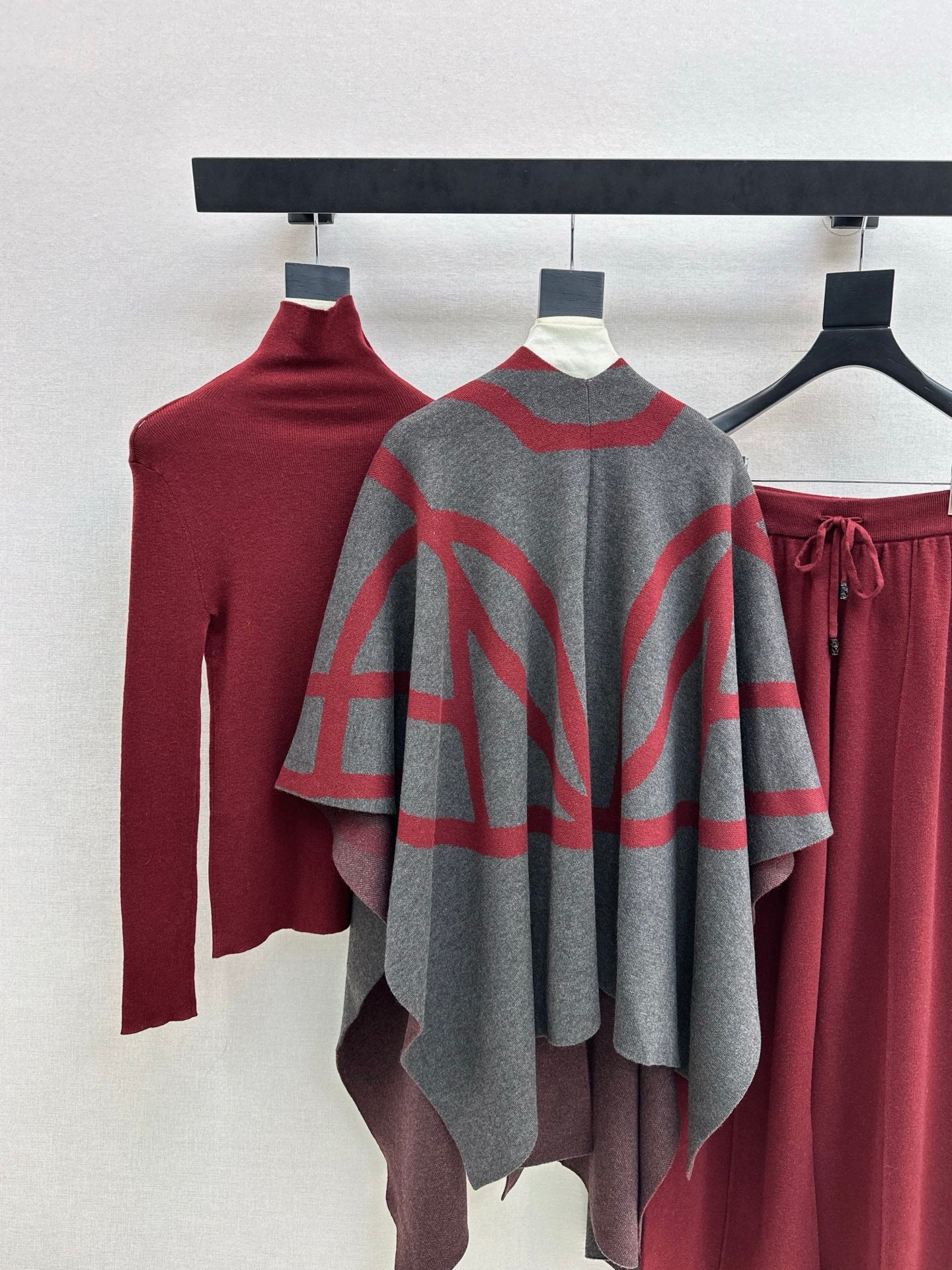 Max NEW Knitted three-piece set