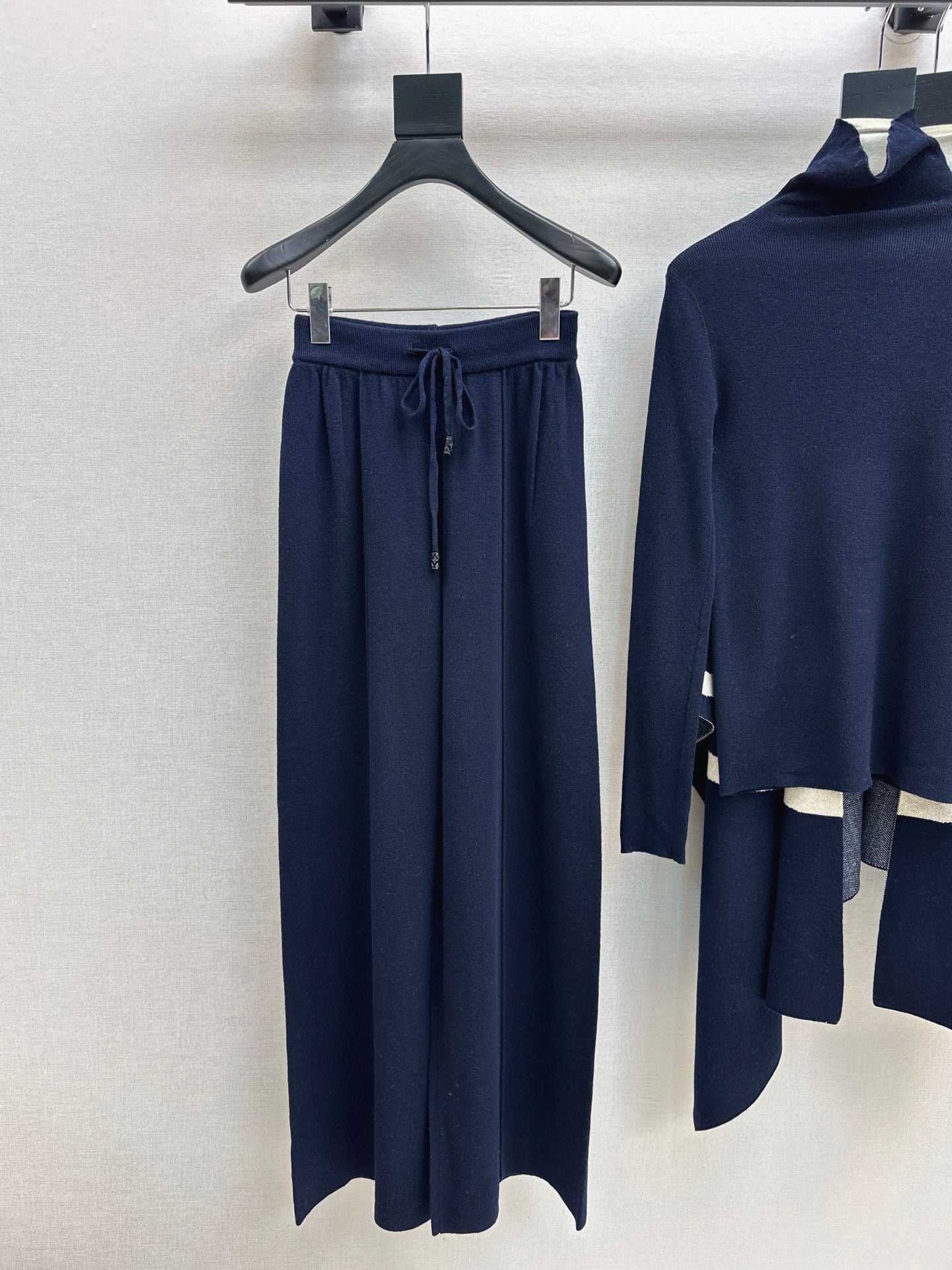 Max NEW Knitted three-piece set