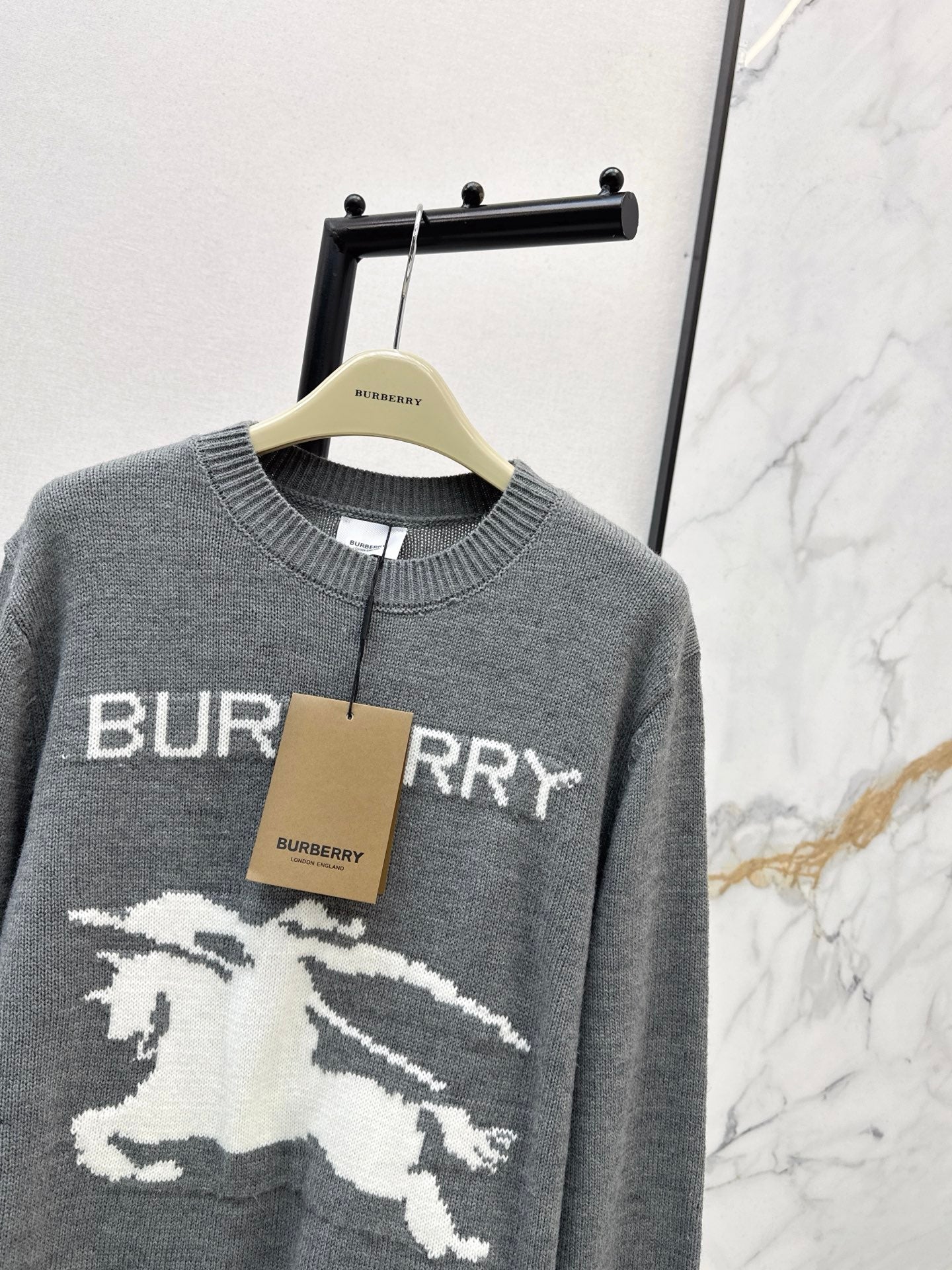Bur NEW Wool sweater
