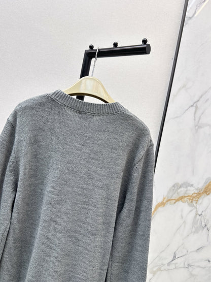 Bur NEW Wool sweater